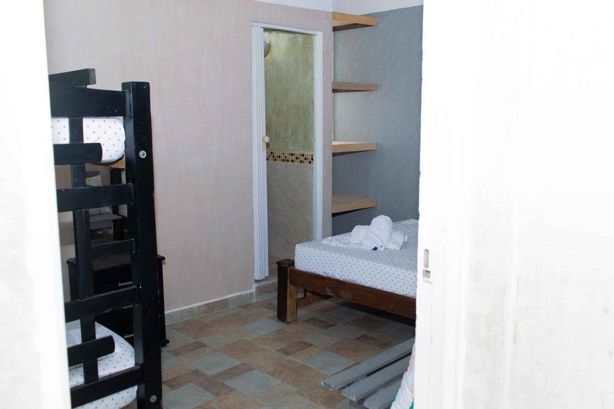 Pensión Sabaleo House *