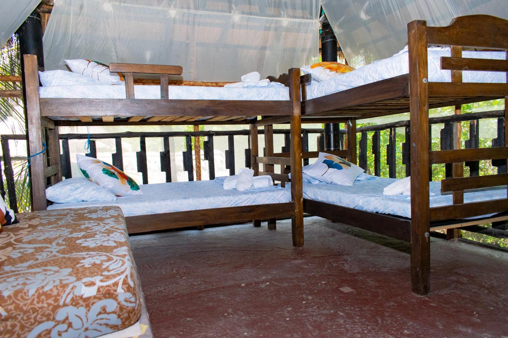 Pensión Sabaleo House *