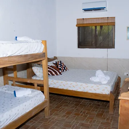 Pensión Sabaleo House *
